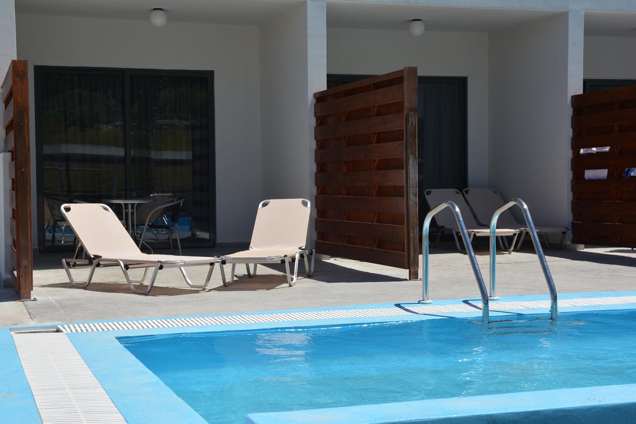 Deluxe Double or Twin Room with Pool Access